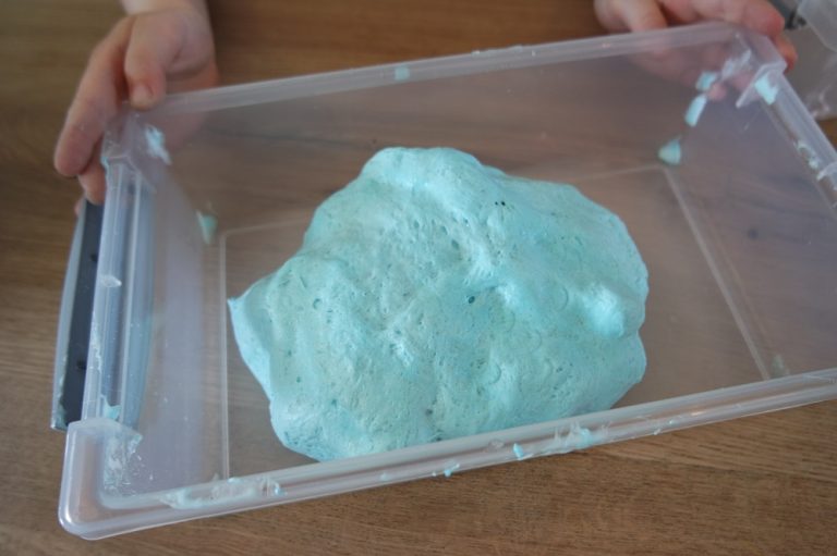 Hoe maak je slijm? Zelf slijm maken is leuk!