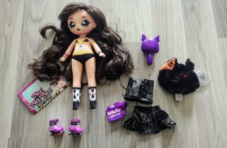 Na! Na! Na! Surprise Teen Dolls