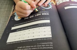 André Kuipers en De Kleine Astronauten doeboek