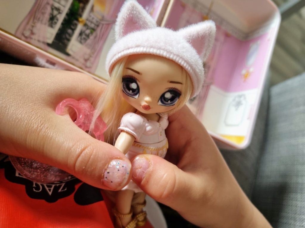Na! Na! Na! Surprise mini dolls